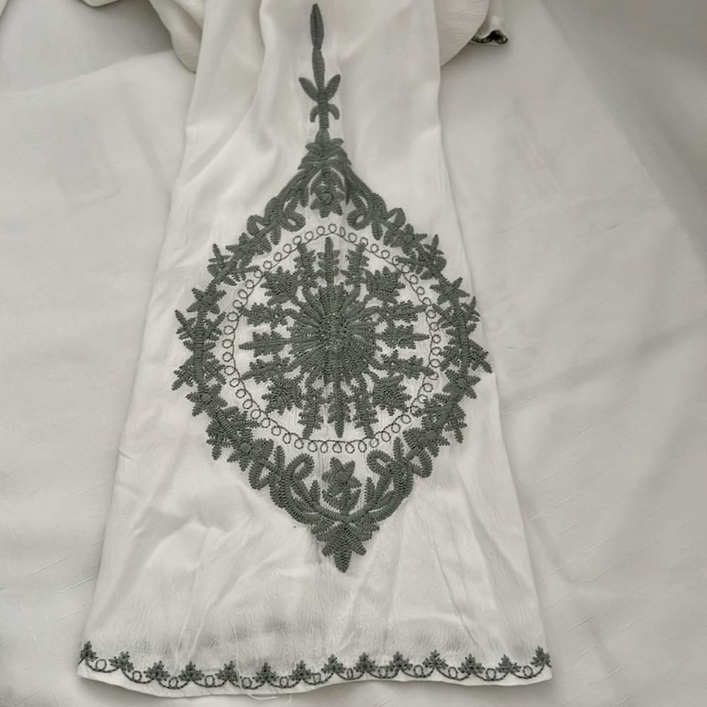 R. Vivimos / High~Low Embroidered Dress / Boho - Picture 9 of 16